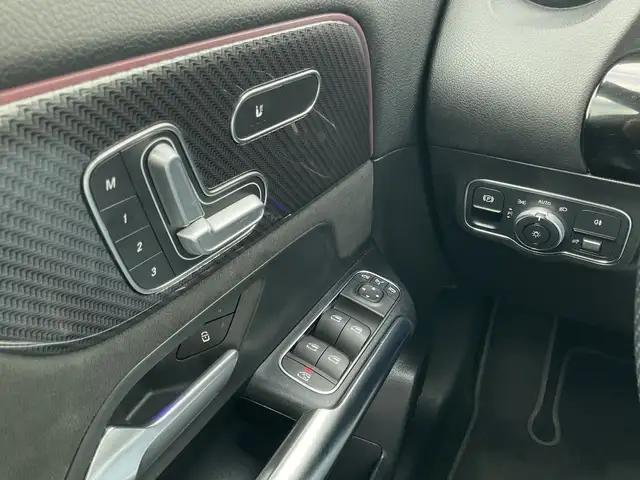 Mercedes-Benz Gla Class view 5