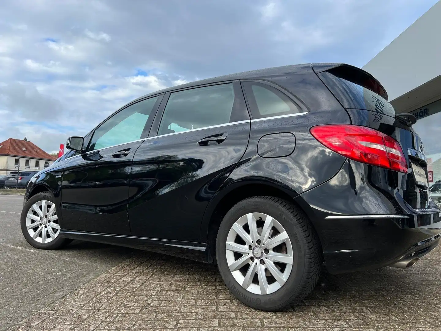 Mercedes-Benz B 180 B 180 Schwarz - 2