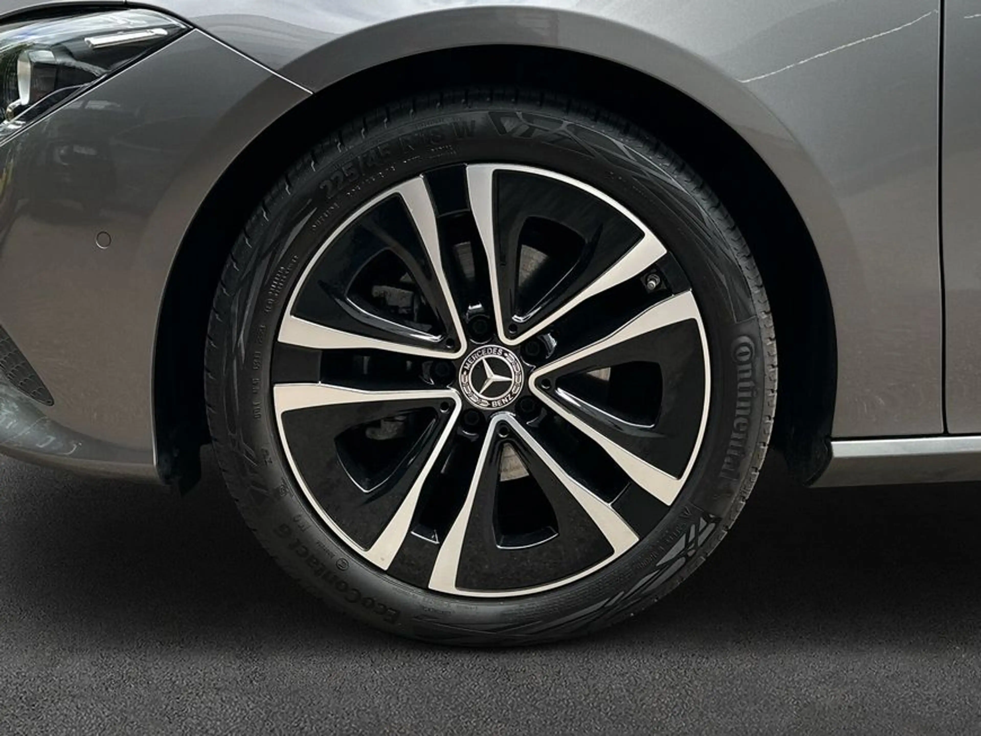 Mercedes-Benz CLA 180 CLA — photo 7