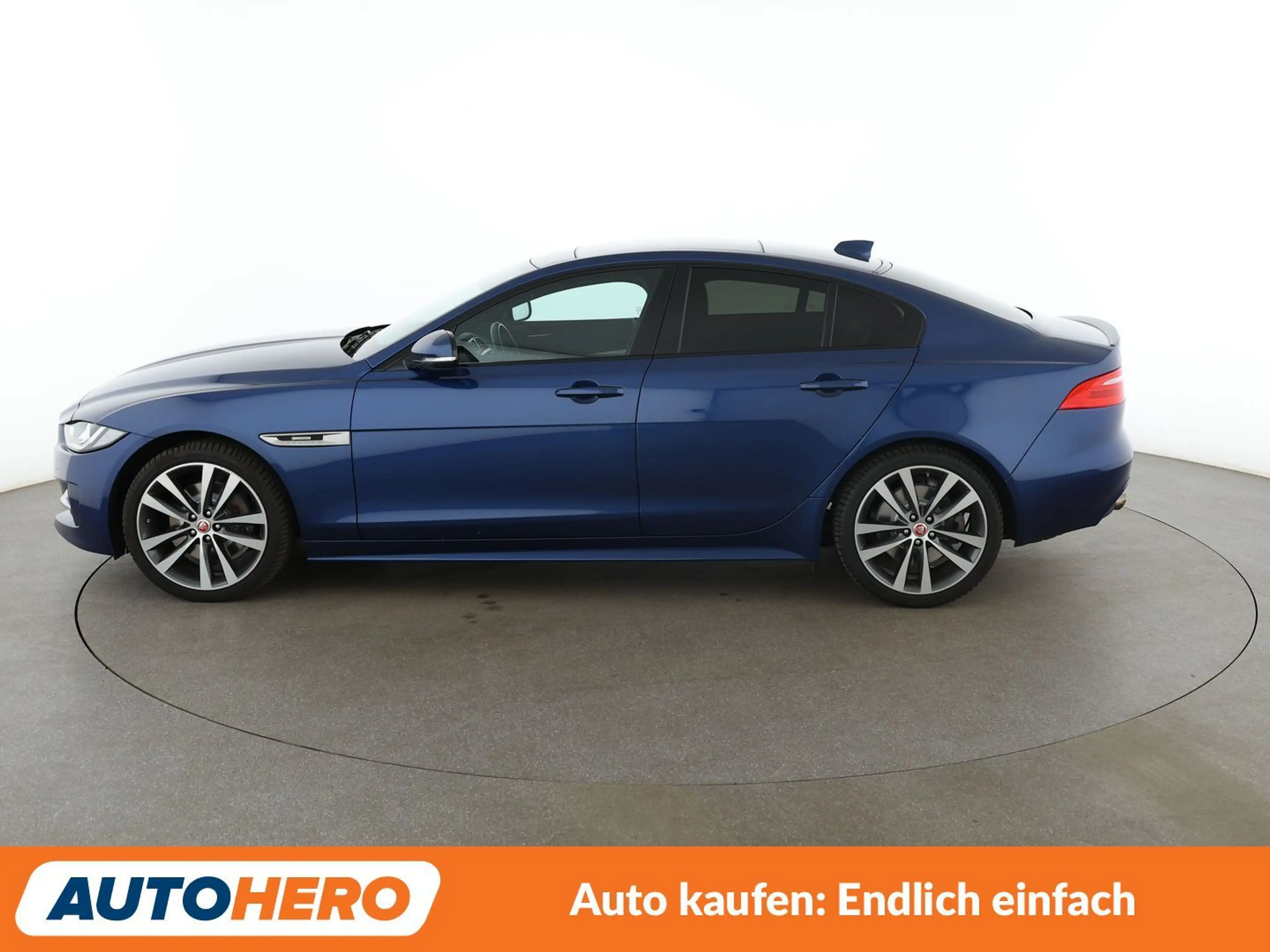 Jaguar XE 20d R-Sport AWD Aut.*NAVI*BI-XENON*TEMPO*CAM*PDC* — photo 3