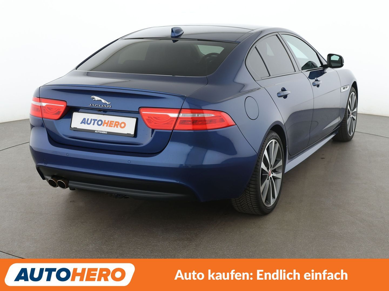 Jaguar XE 20d R-Sport AWD Aut.*NAVI*BI-XENON*TEMPO*CAM*PDC* — photo 6