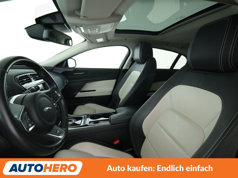 Jaguar XE 20d R-Sport AWD Aut.*NAVI*BI-XENON*TEMPO*CAM*PDC* — photo 10