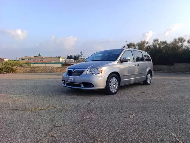 Lancia Voyager Voyager V 2.8L Platinum 177cv(178) auto E5