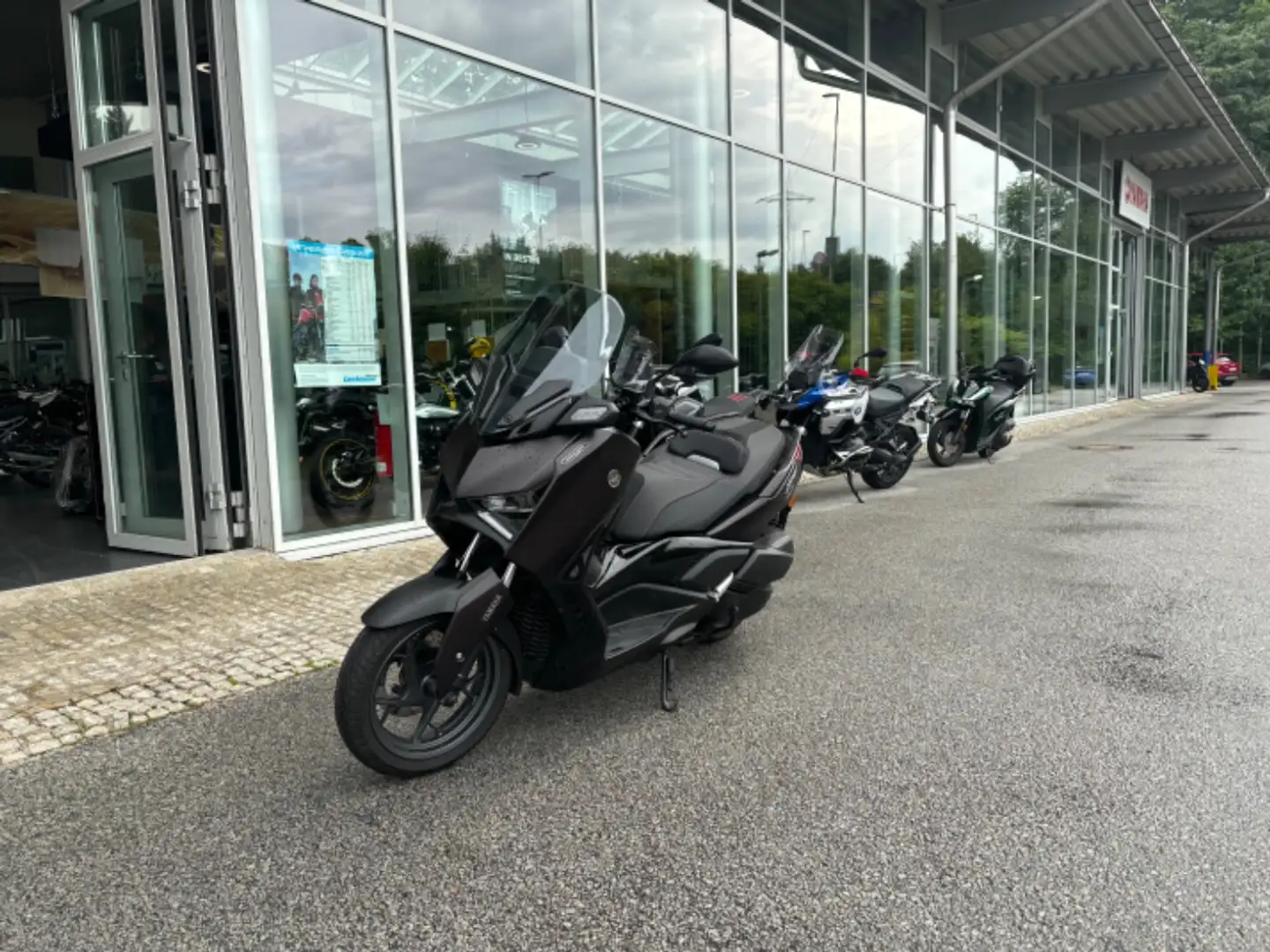 Yamaha X-Max 300 Xmax 300 Techmax Černá - 2