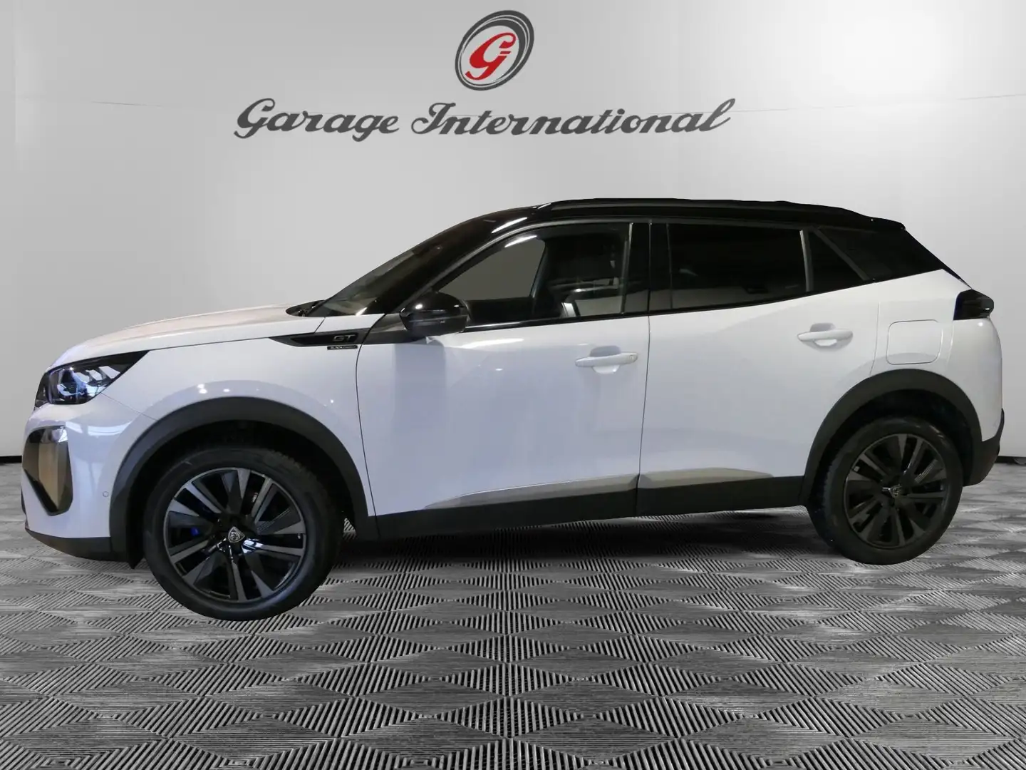 Peugeot 2008 2008 Hybrid 136 e-DCS6 GT Bianco - 1