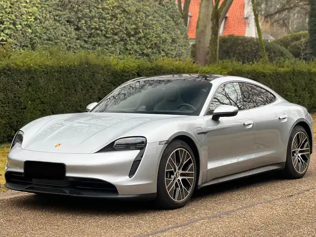 Porsche Taycan Taycan 79.2 kWh Taycan