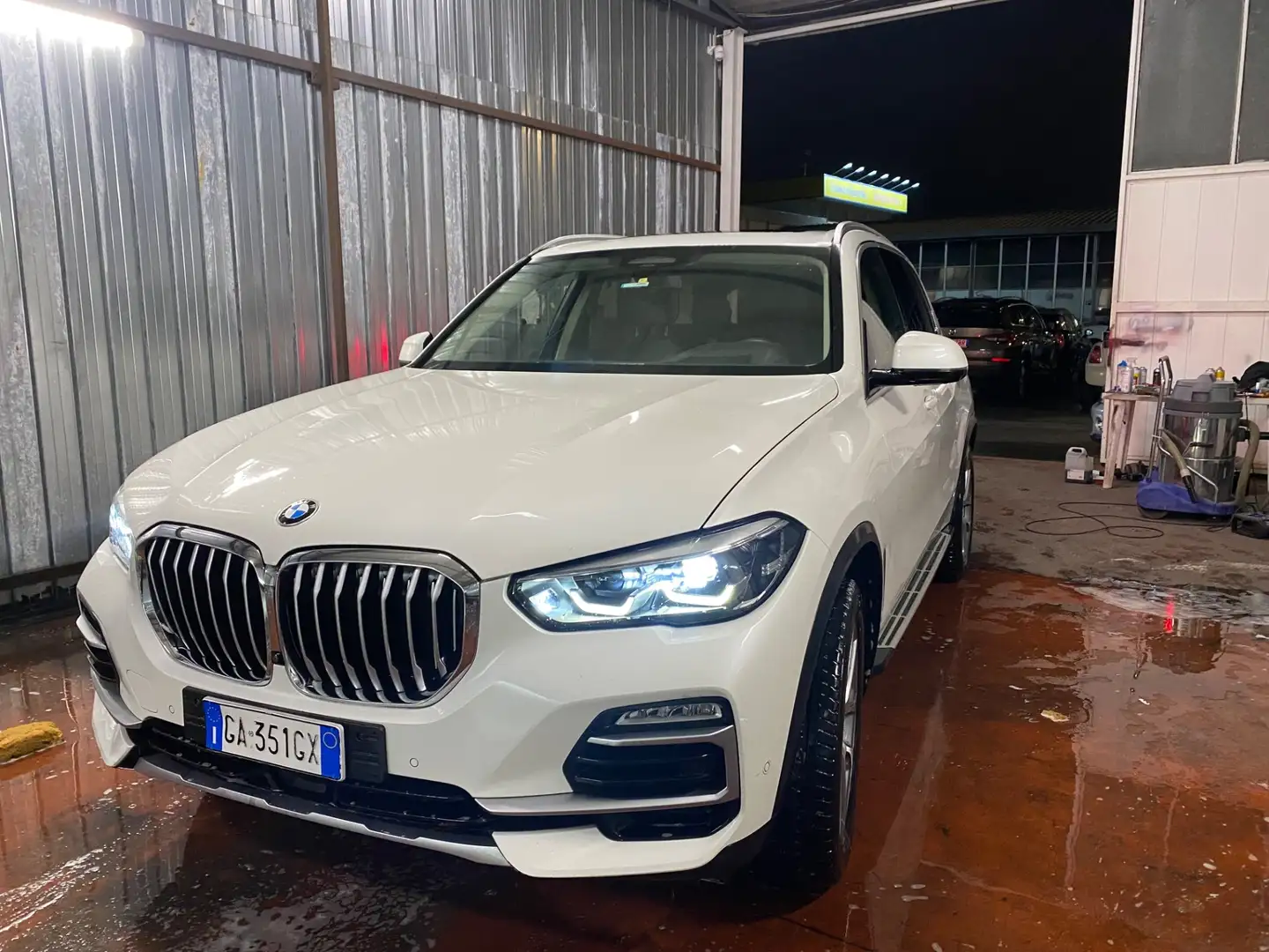 BMW X5 xDrive30d xLine SPORT Bianco - 1