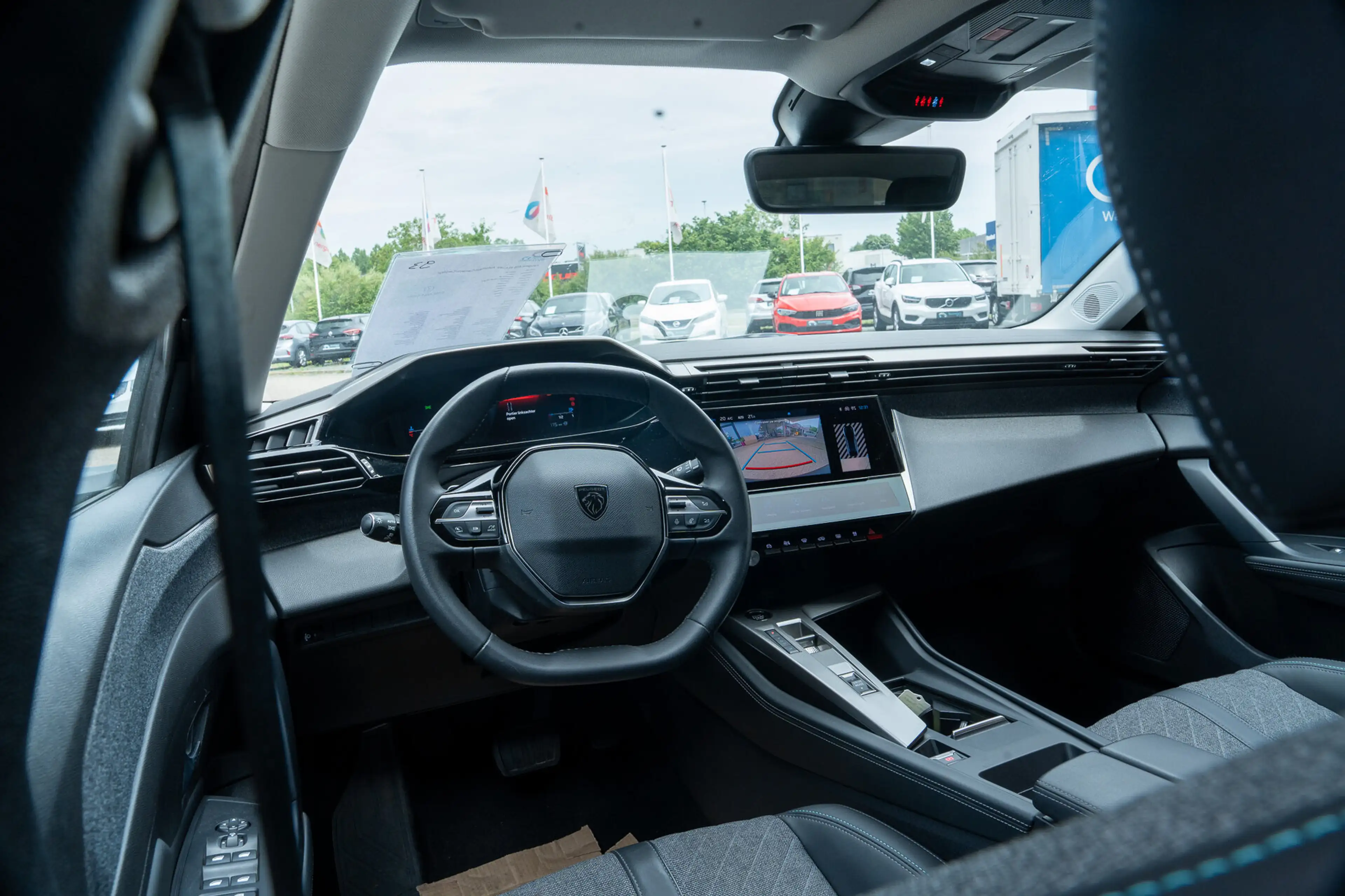 Peugeot 408 ALLURE Automaat/Camera/Carplay/.... — photo 11