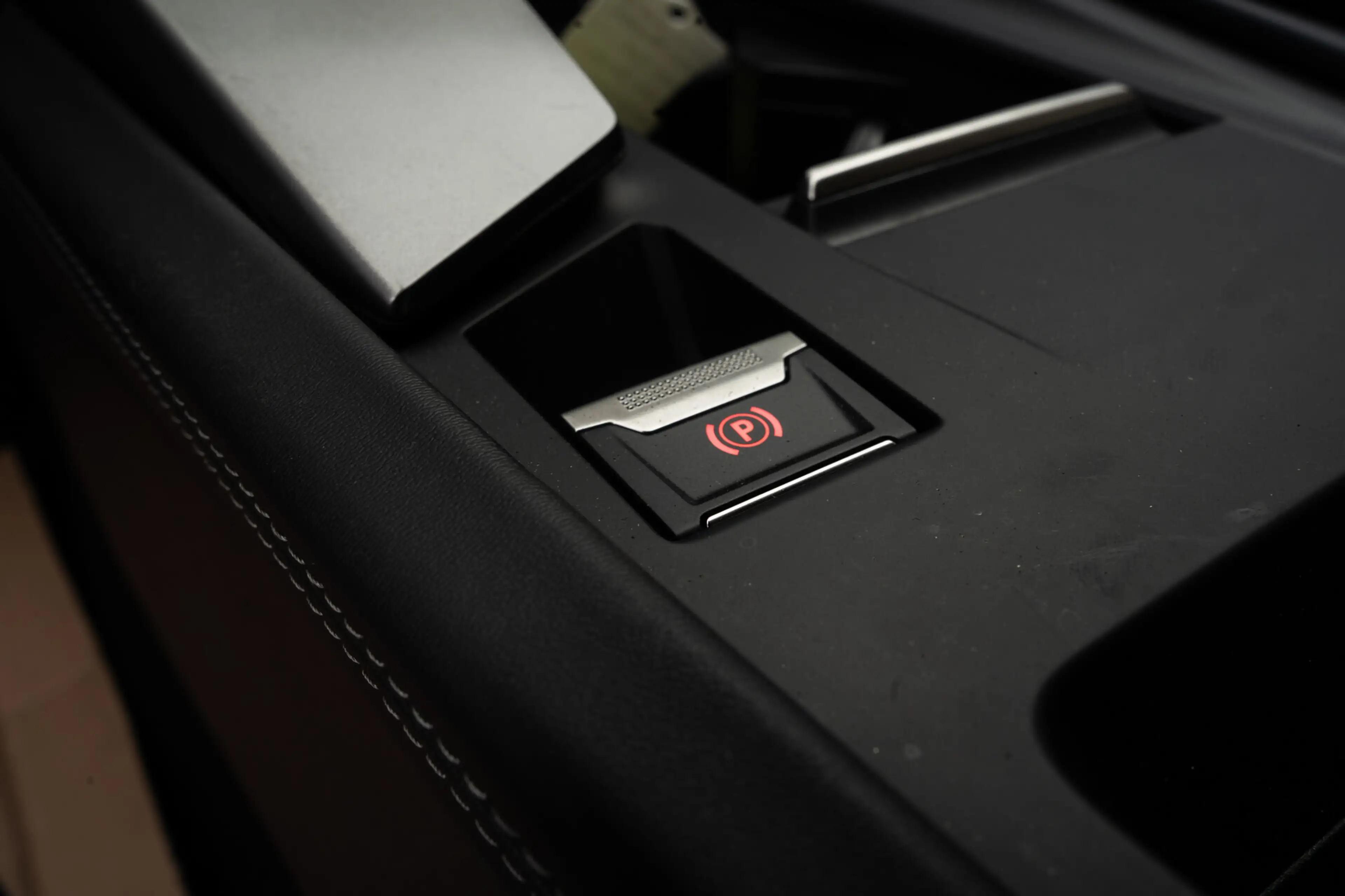 Peugeot 408 ALLURE Automaat/Camera/Carplay/.... — photo 4
