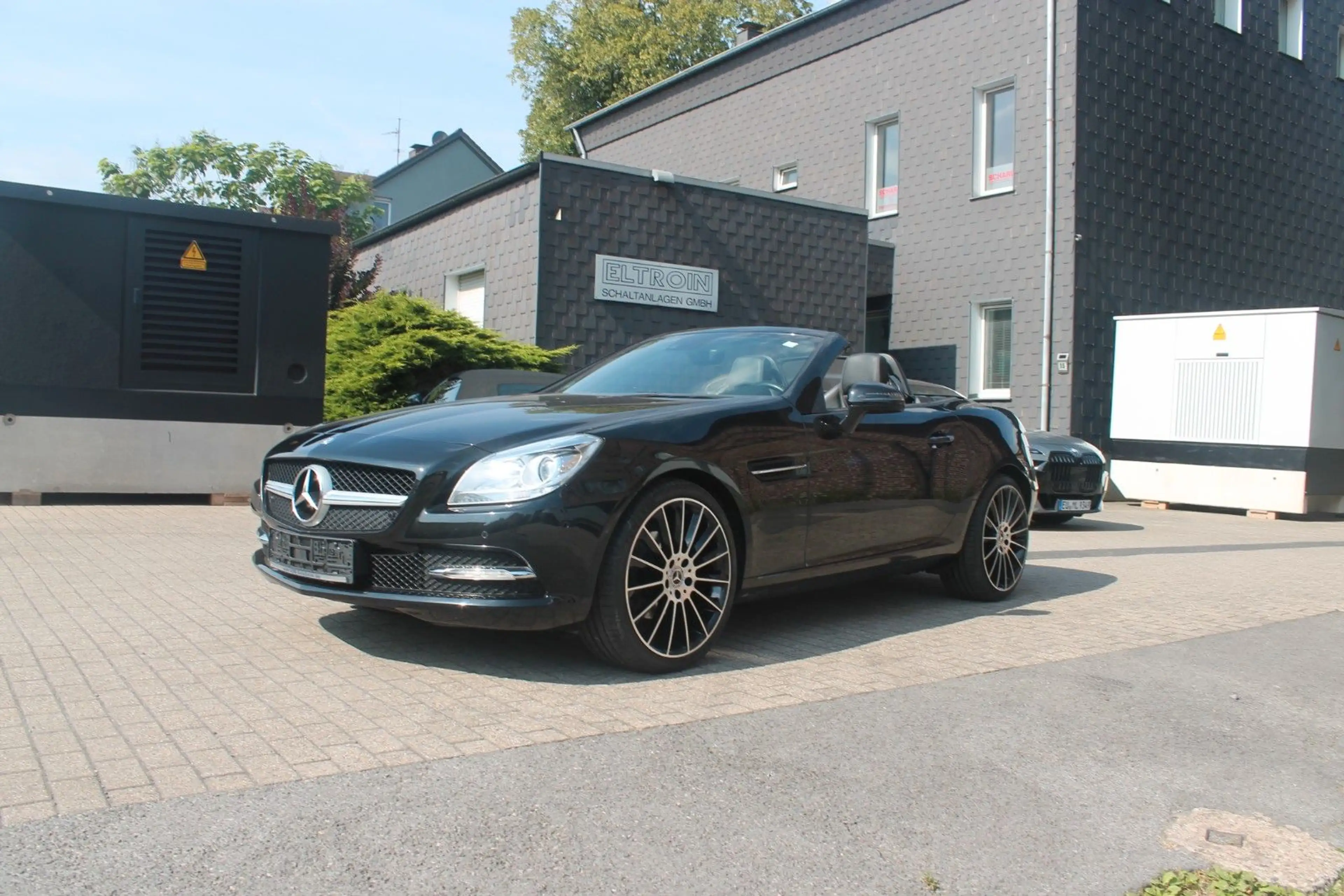 Mercedes-Benz SLK 200 Automatik*neuer 19"Radsatz*P-Dach*Comand