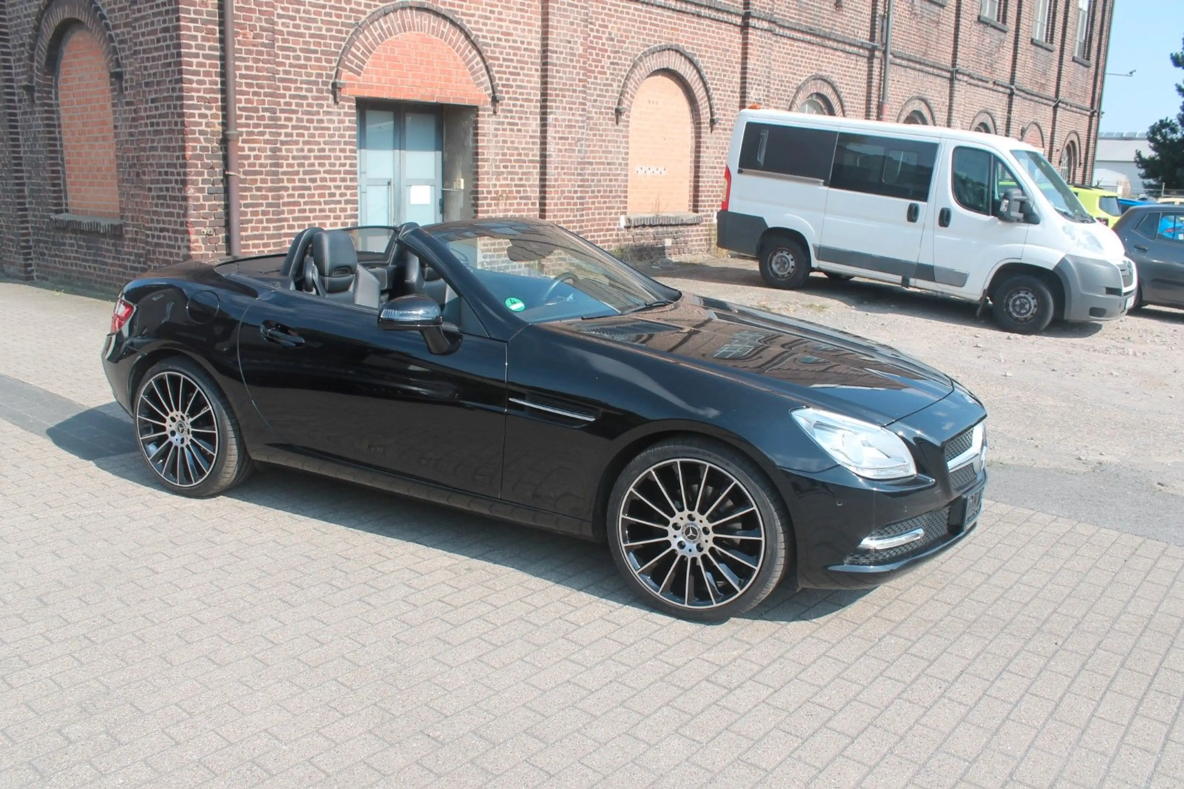 Mercedes-Benz SLK 200 Automatik*neuer 19"Radsatz*P-Dach*Comand — photo 2