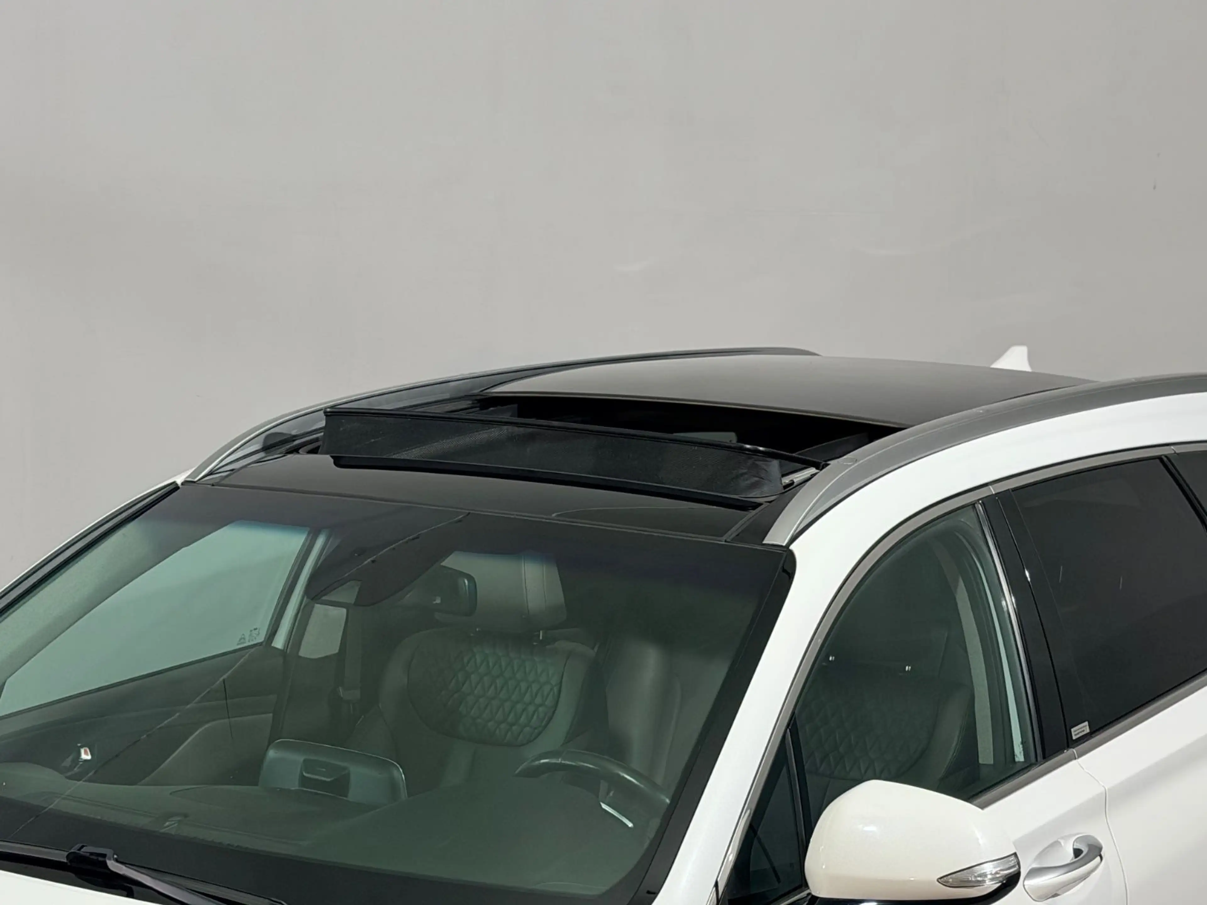 Hyundai SANTA FE 4WD Panorama Leder Led Krell-Sound 1.Ha — photo 6