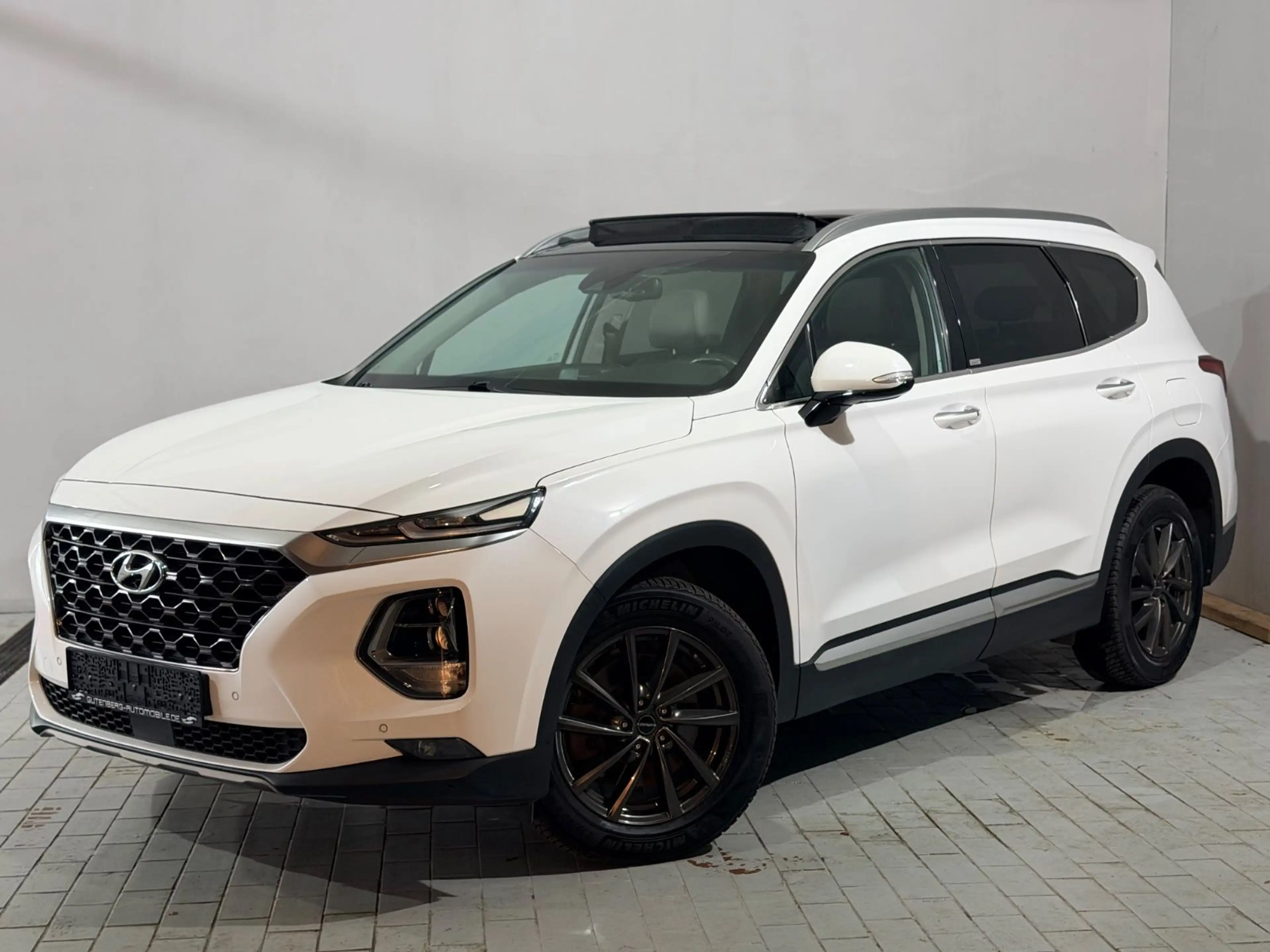 Hyundai SANTA FE 4WD Panorama Leder Led Krell-Sound 1.Ha — photo 2