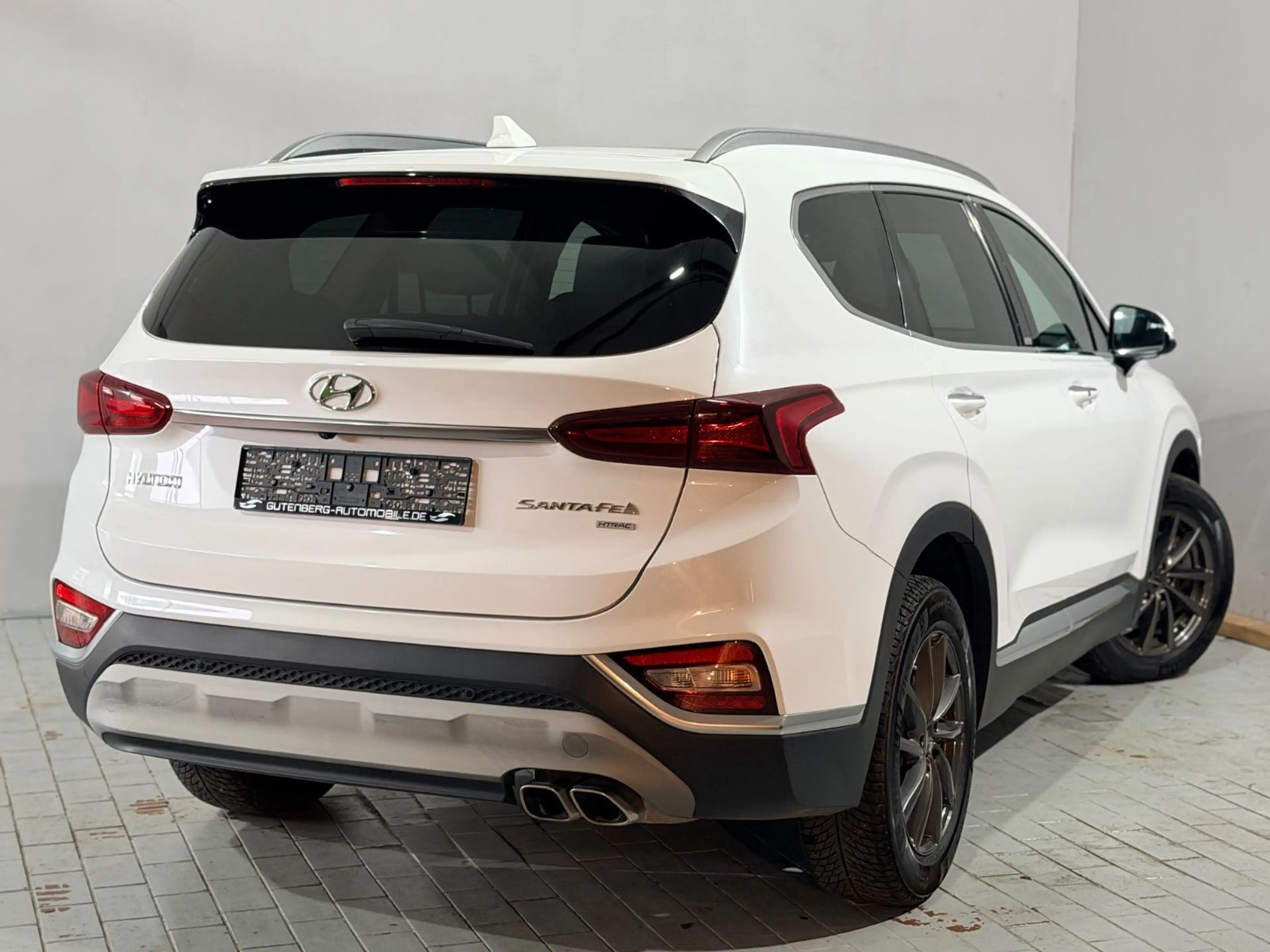 Hyundai SANTA FE 4WD Panorama Leder Led Krell-Sound 1.Ha — photo 12