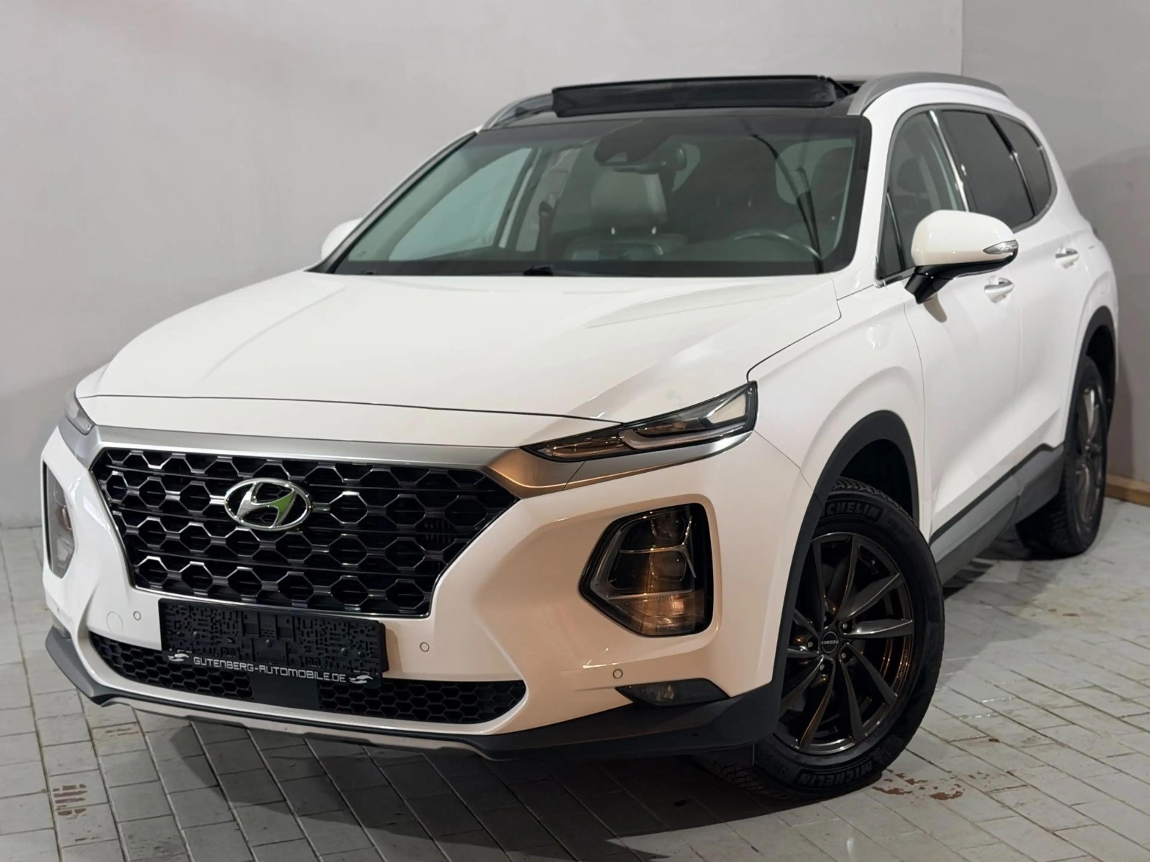 Hyundai SANTA FE 4WD Panorama Leder Led Krell-Sound 1.Ha