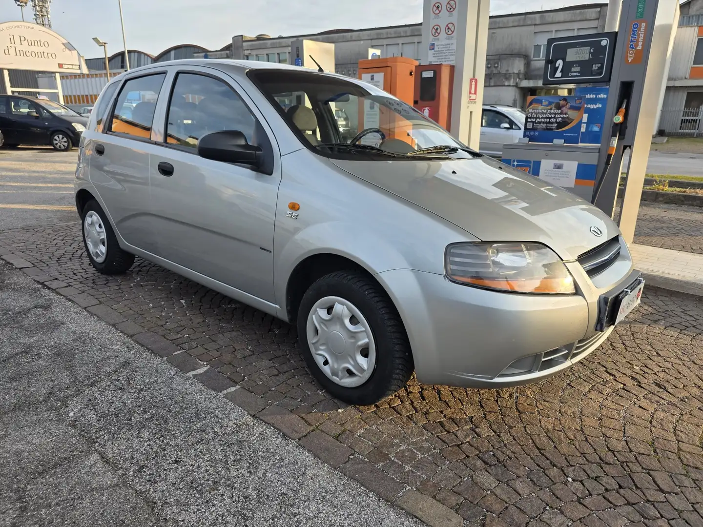 Daewoo Kalos 5p 1.2 SE Plus con 95.000km Neopatentati ok Argento - 1