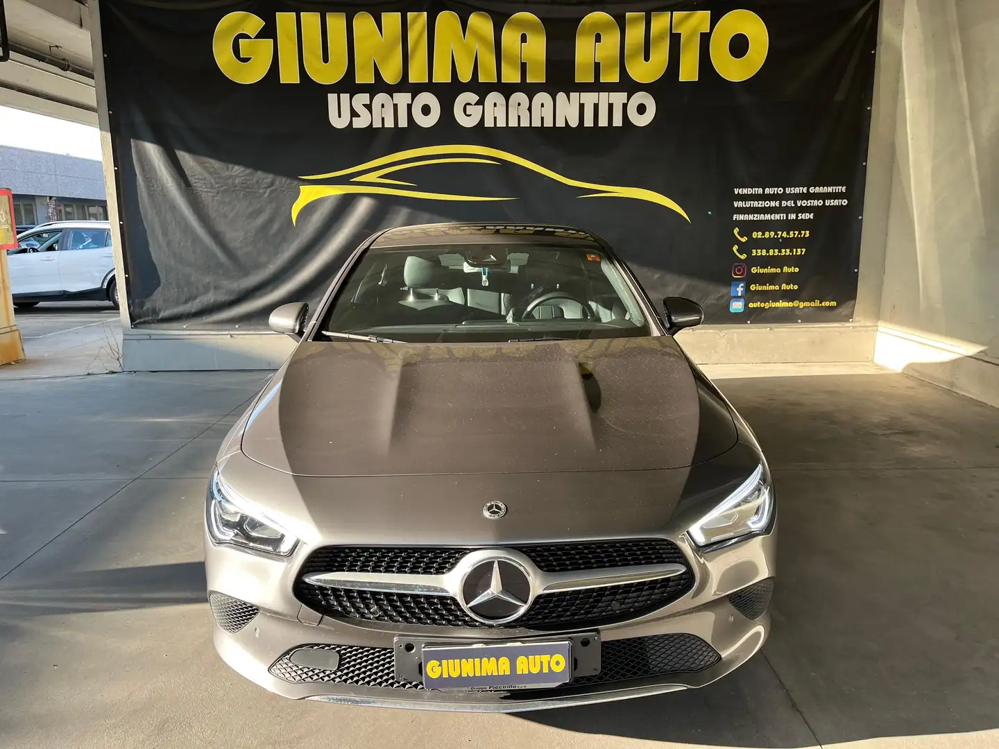 Mercedes-Benz CLA 180 CLA Coupe 180 d Sport auto Grijs - 2