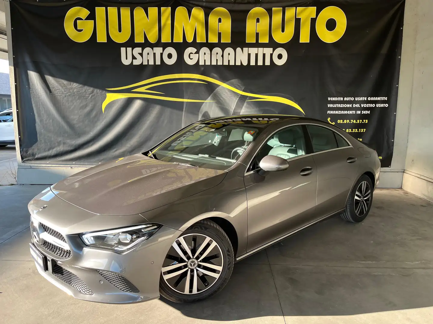 Mercedes-Benz CLA 180 CLA Coupe 180 d Sport auto Grijs - 1
