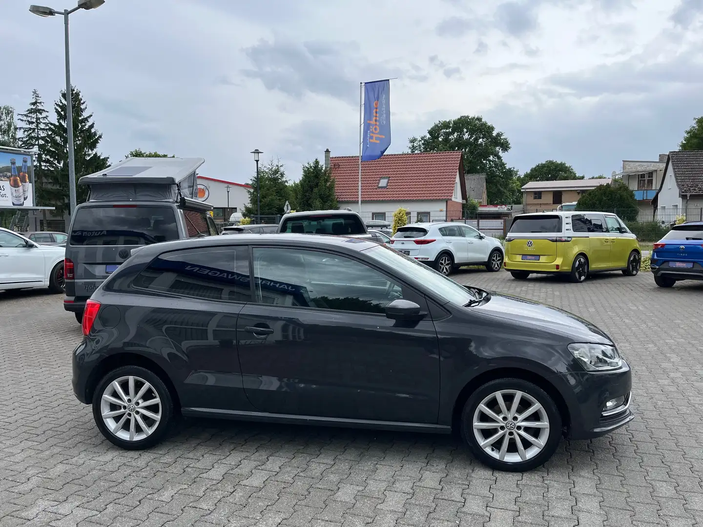 Volkswagen Polo 1.2 TSI Highline-Sitzhz.-Klima-PDC Gris - 2
