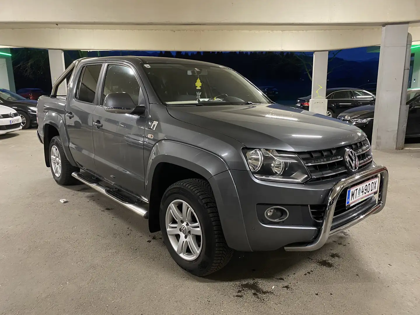 Volkswagen Amarok 2.0 BiTDI Trendline Grau - 1