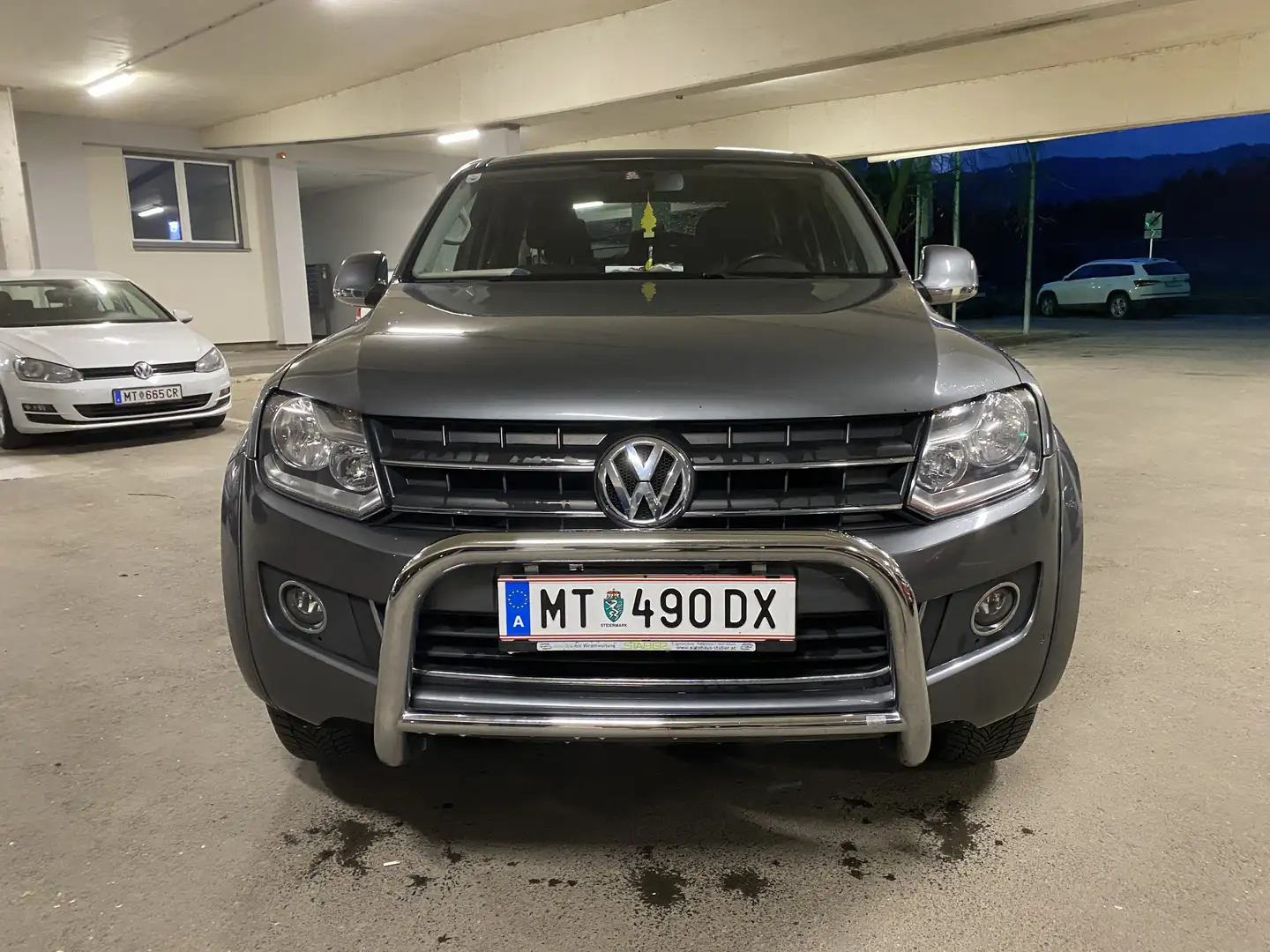 Volkswagen Amarok 2.0 BiTDI Trendline Grau - 2