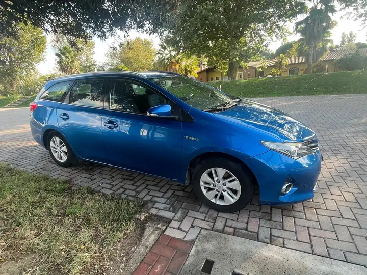 Toyota Auris Auris II 2013 Touring Sport Touring Sport 1.8 hybrid Active eco