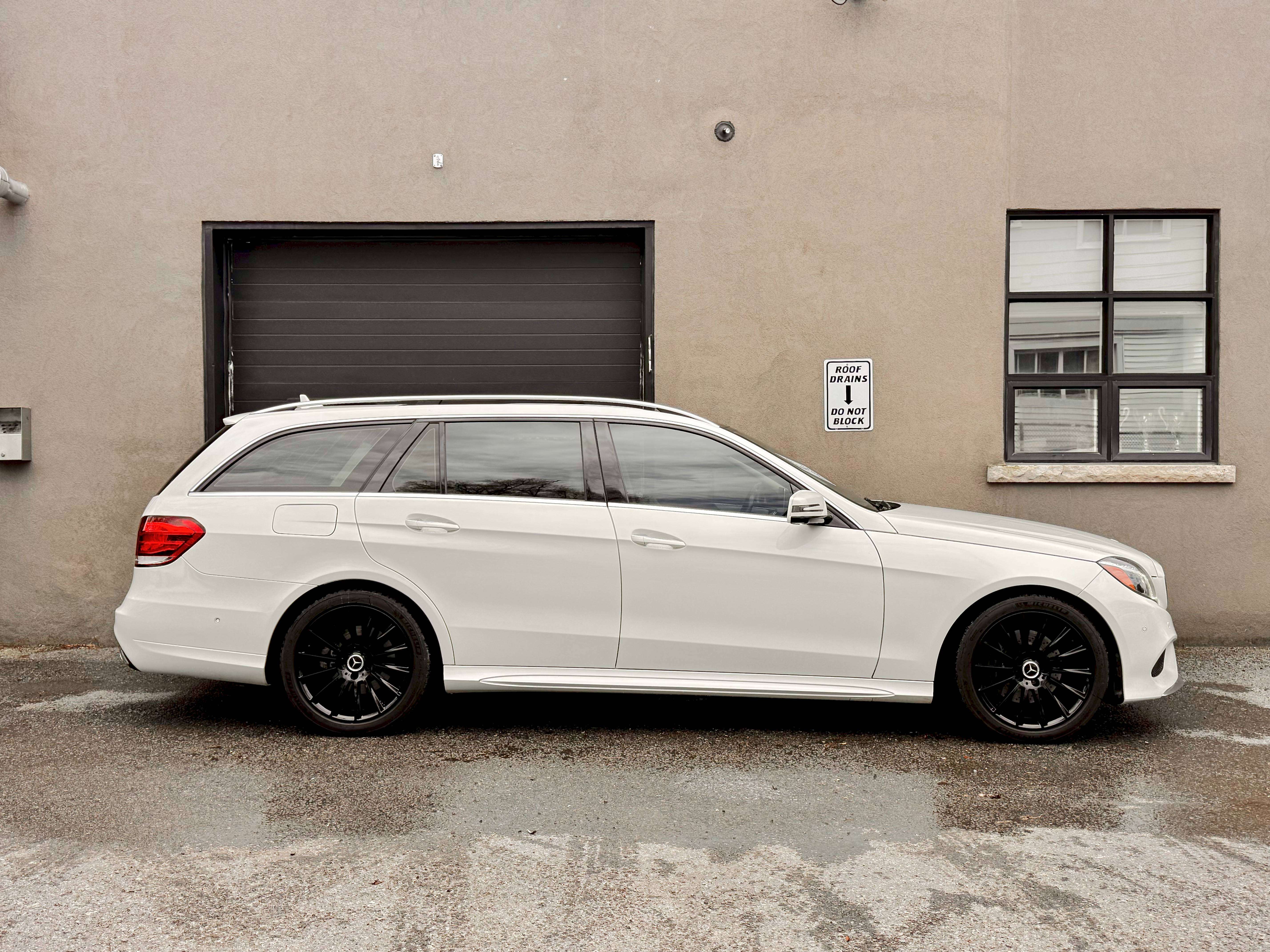 2016 Mercedes-Benz E-Class Wagon *7 Pass* IDP* Upgraded Carplay — снимка 1