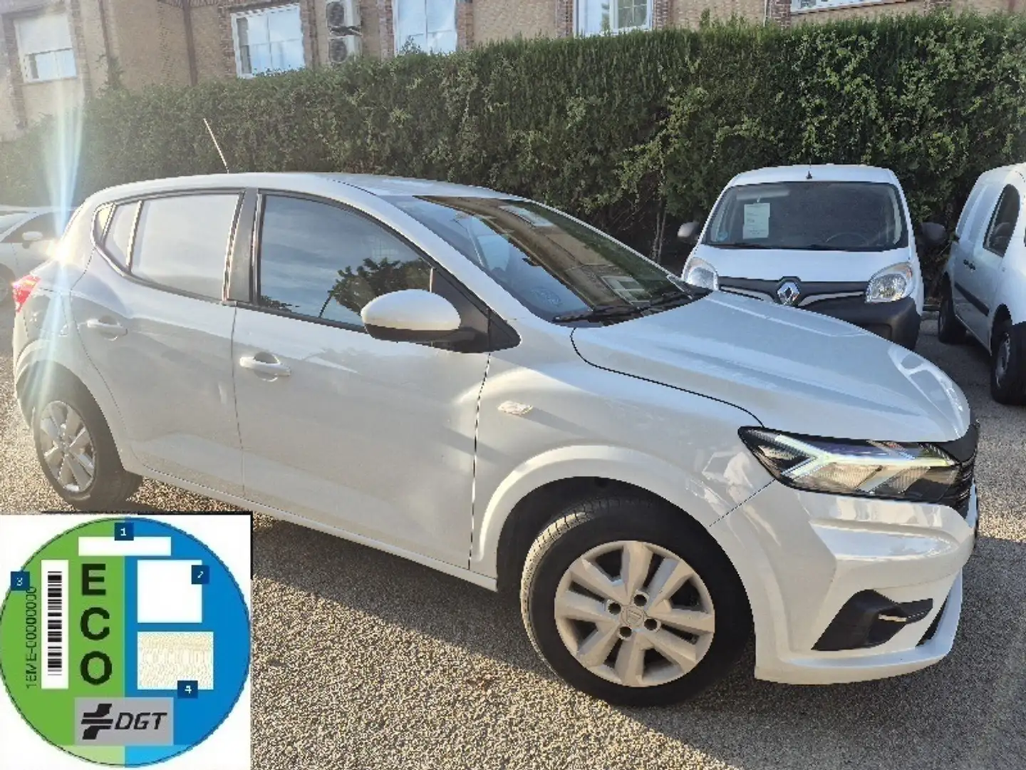 Dacia Sandero Pequeño Manual de 3 Puertas Blanco - 2