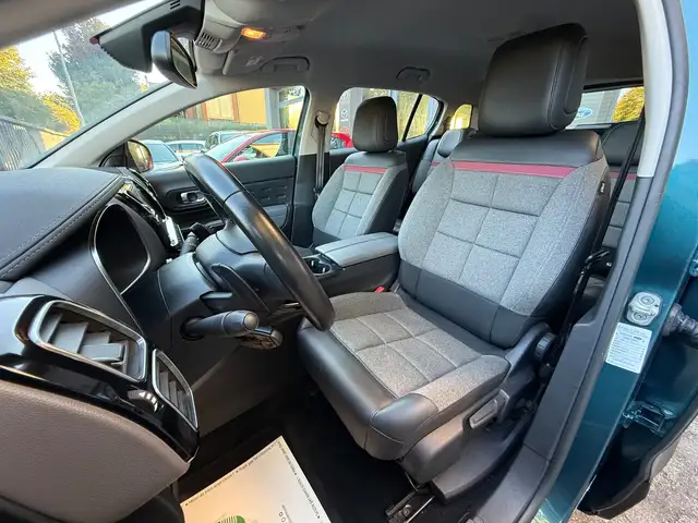Citroen C5 Aircross view 8