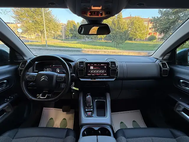 Citroen C5 Aircross view 12