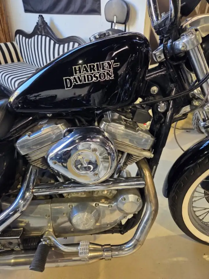 Harley-Davidson Sportster 883