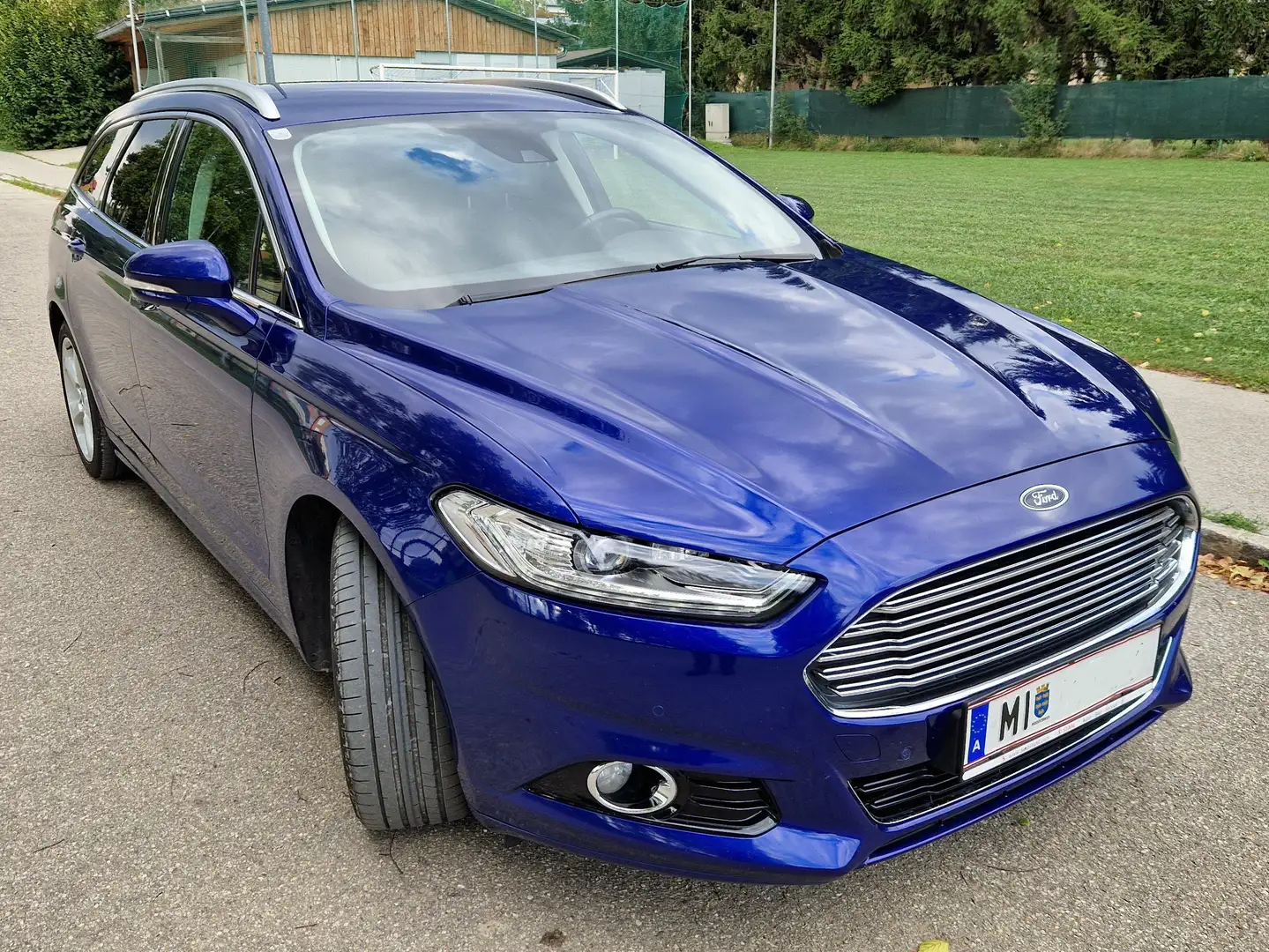 Ford Mondeo Mondeo Traveller Titanium 2,0 TDCi Start/Stop Blau - 1