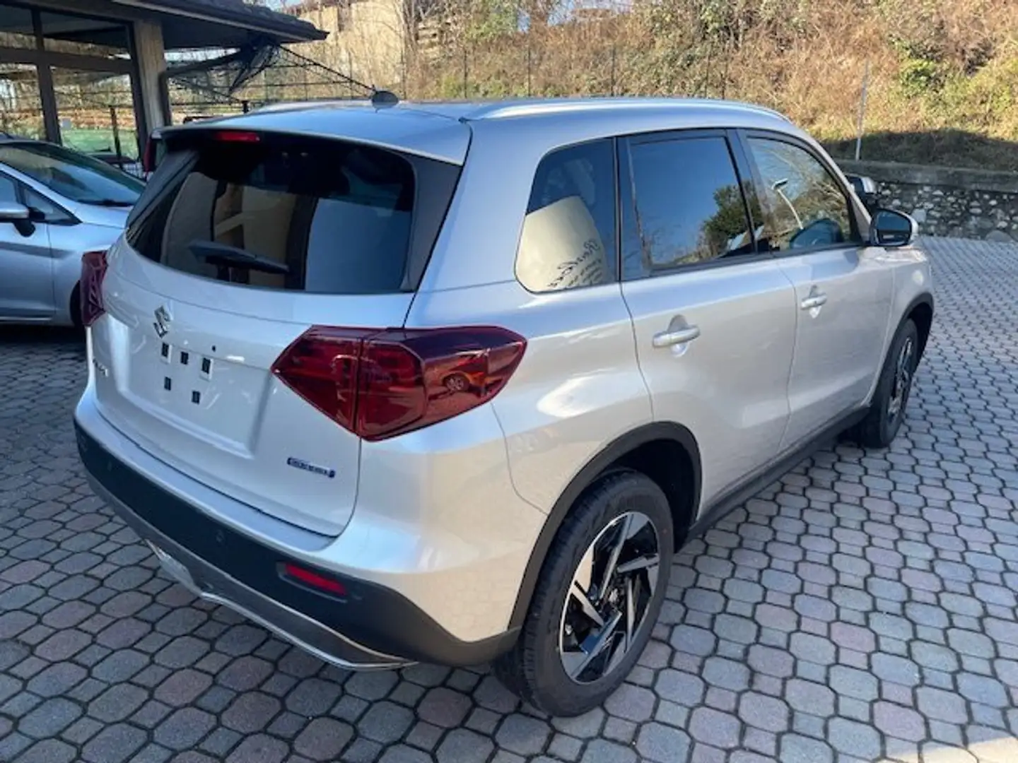 Suzuki Vitara 1.4 Hybrid 4WD ALLGRIP 129 cv  MOD: Top Argento - 2