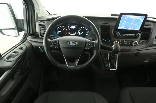 Ford Transit Custom view 2