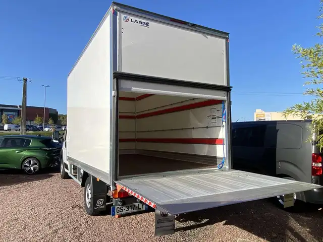 Fiat Ducato view 9