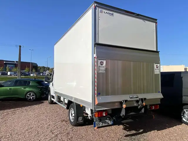 Fiat Ducato view 6
