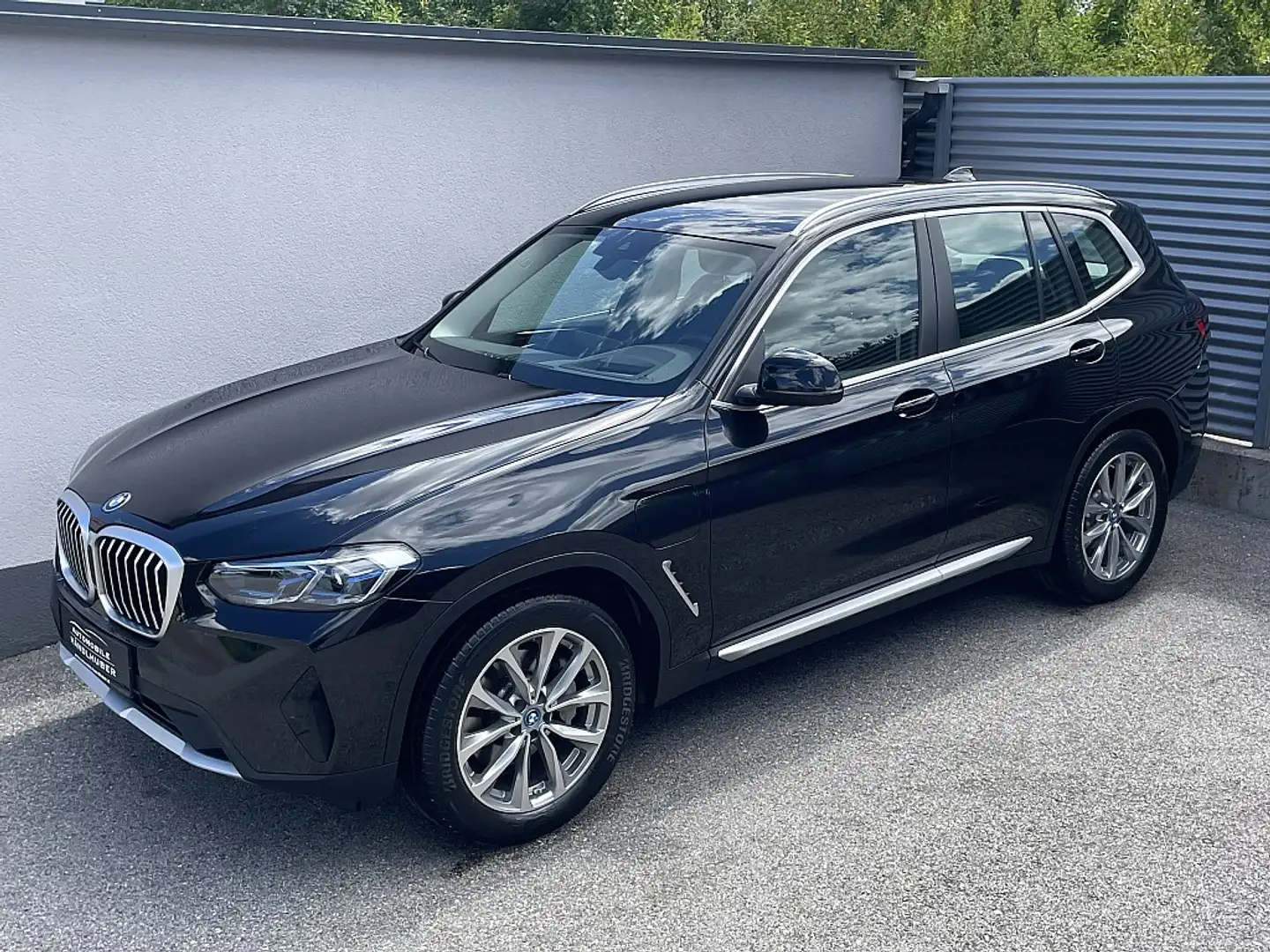 BMW X3 xDrive30e PHEV Aut.LCI/LEDER/NAVIPRO/AHK/RÜ.KAM... Schwarz - 2
