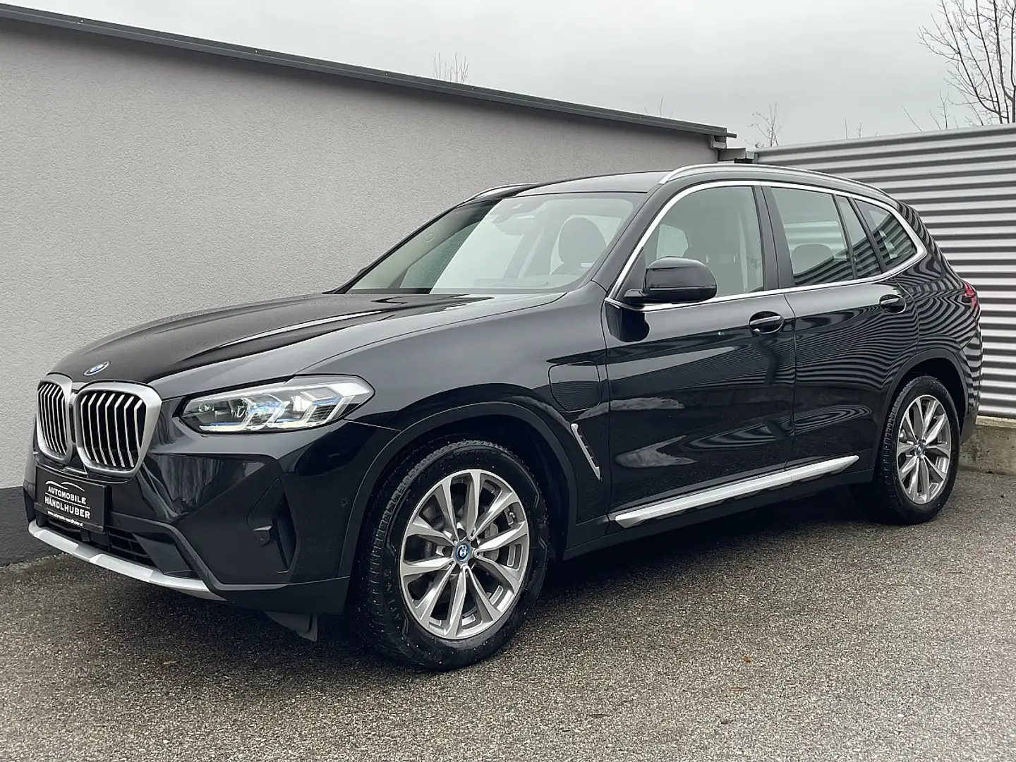 BMW X3 xDrive30e PHEV Aut.LCI/LEDER/NAVIPRO/AHK/RÜ.KAM... Schwarz - 1