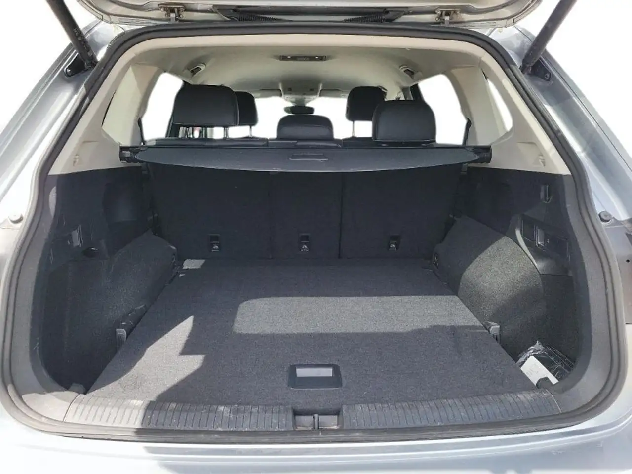 Volkswagen Tiguan photo Volkswagen Tiguan