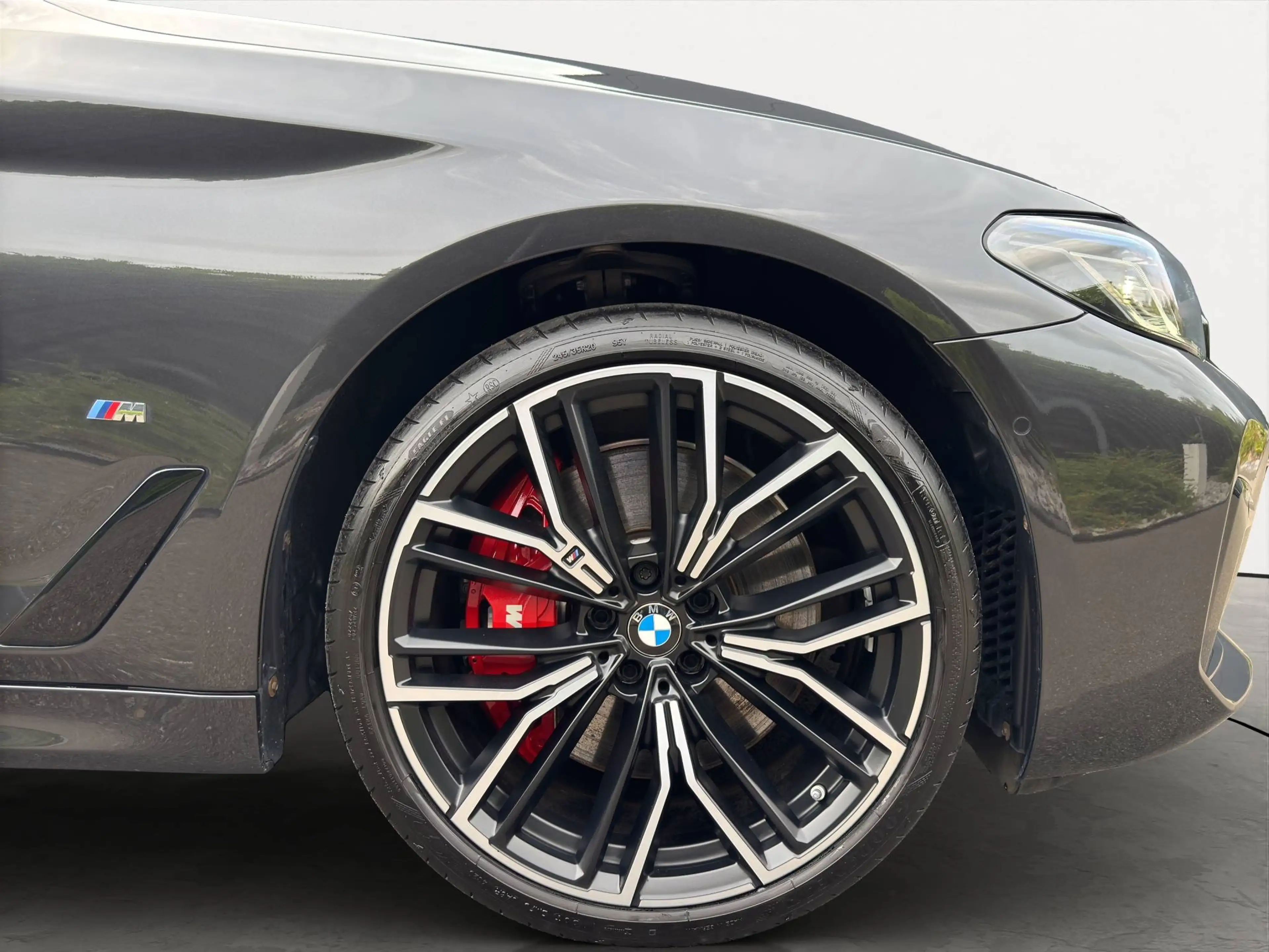 BMW 545 e xDrive / Pano / Laser / Head-up / Keyless / Memory / Garantie — photo 12