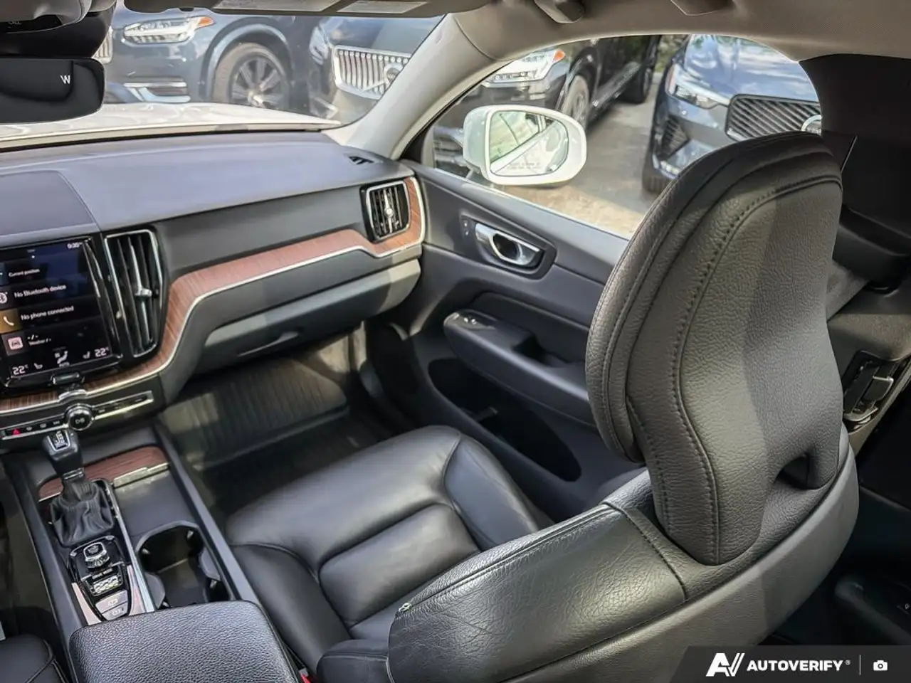 Volvo XC60 снимка Volvo XC60