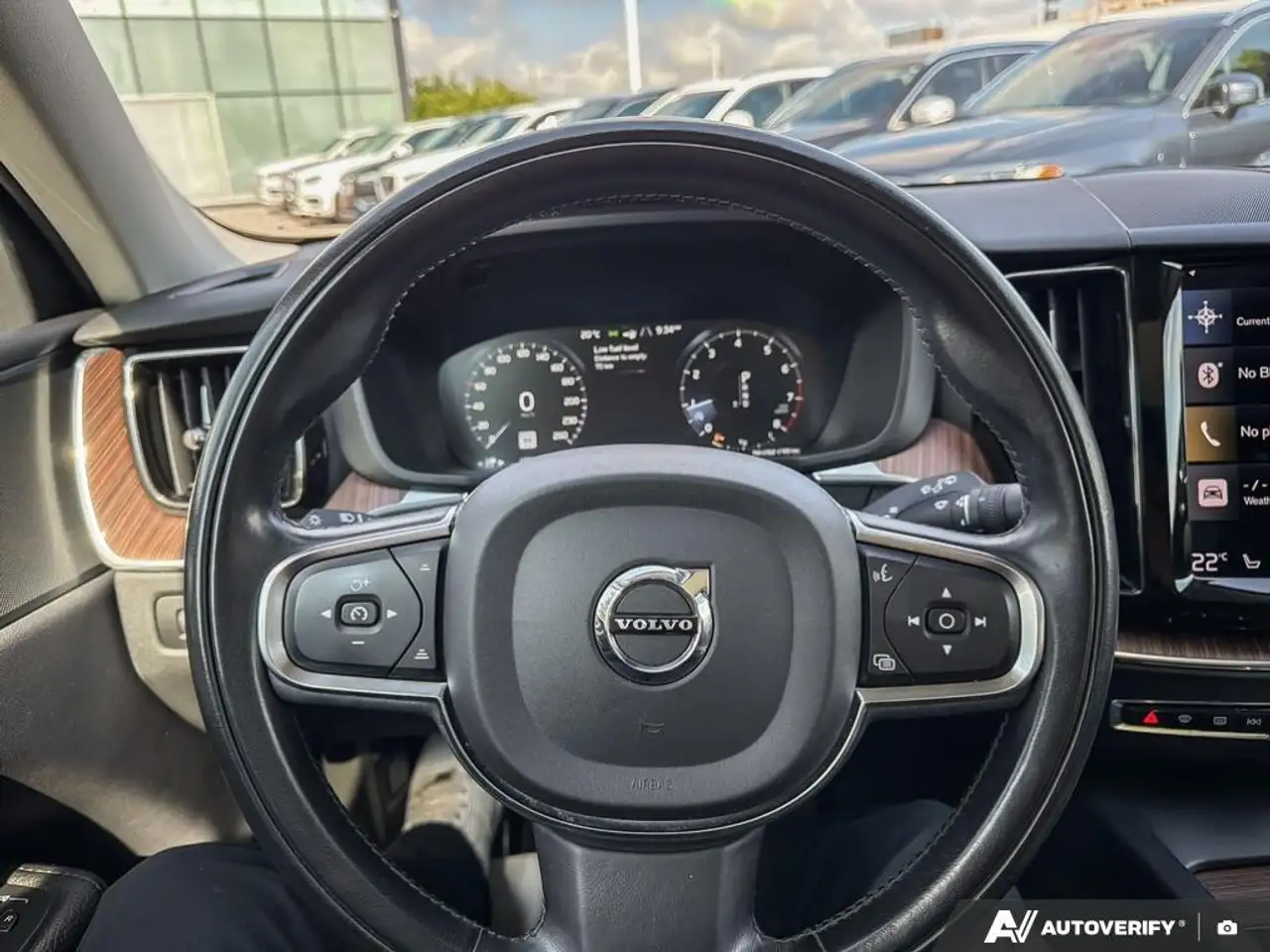 Volvo XC60 снимка Volvo XC60