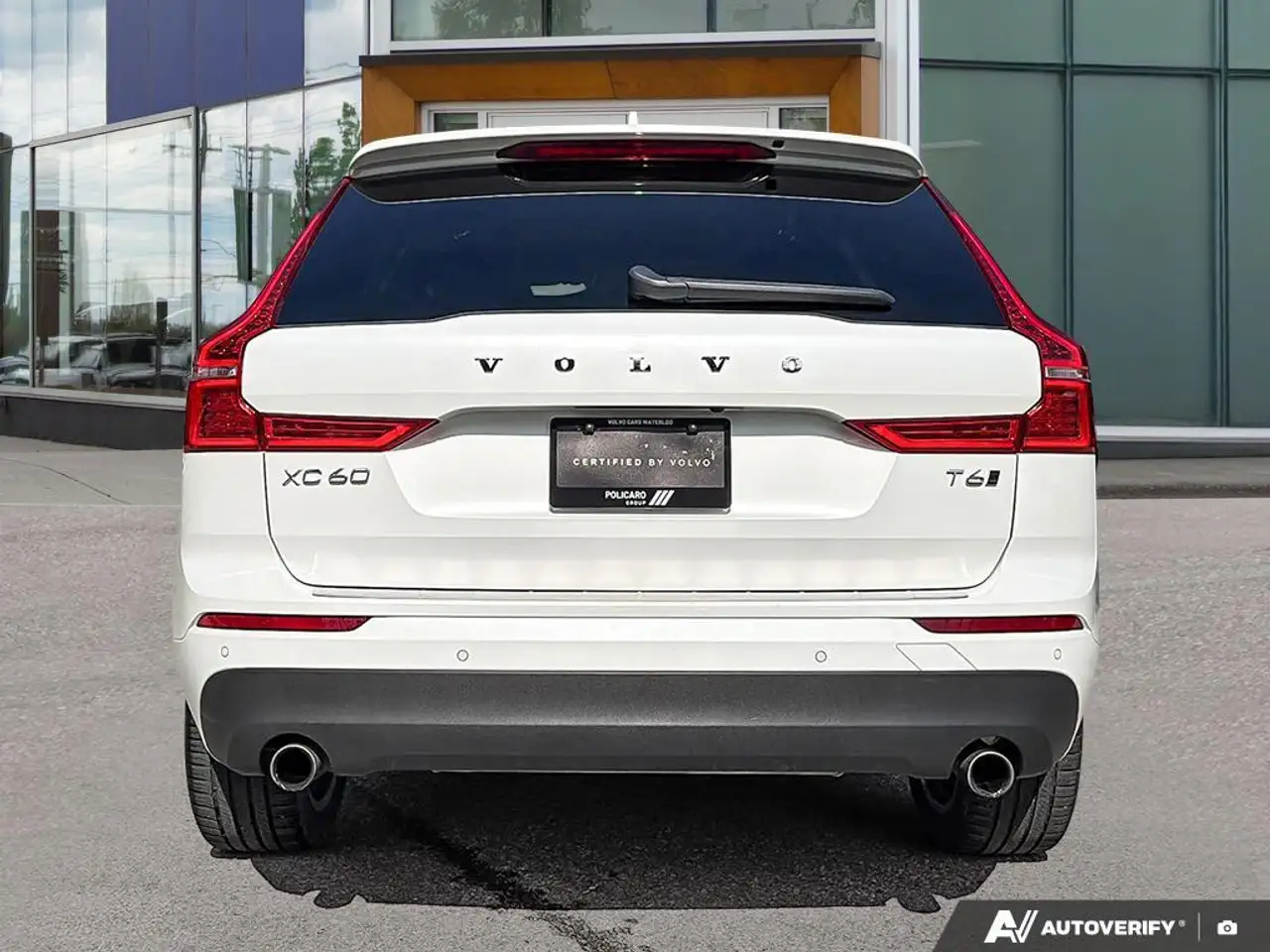 Volvo XC60 снимка Volvo XC60