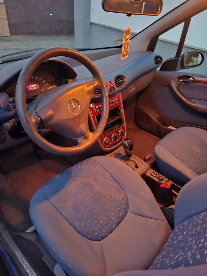 Mercedes-Benz A 190 L Elegance, foto 7