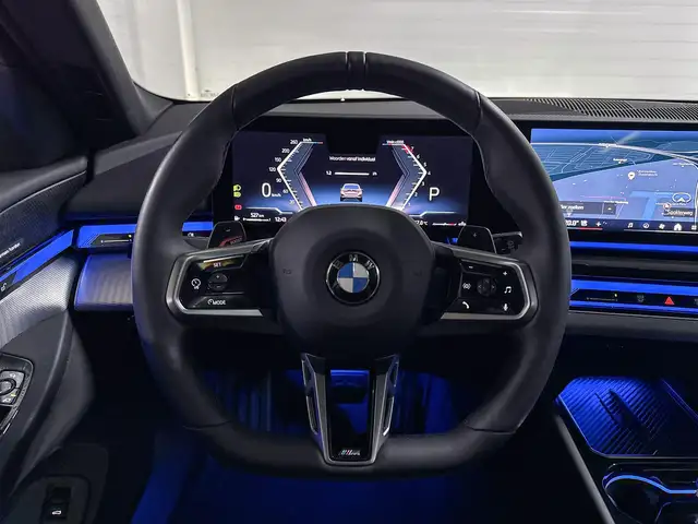 BMW 5 Series view 12