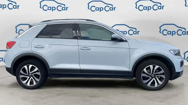 Volkswagen T-Roc view 4