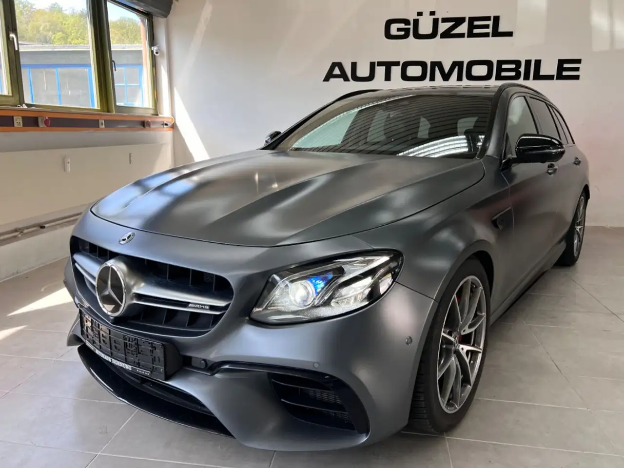 Mercedes-Benz E 63 AMG