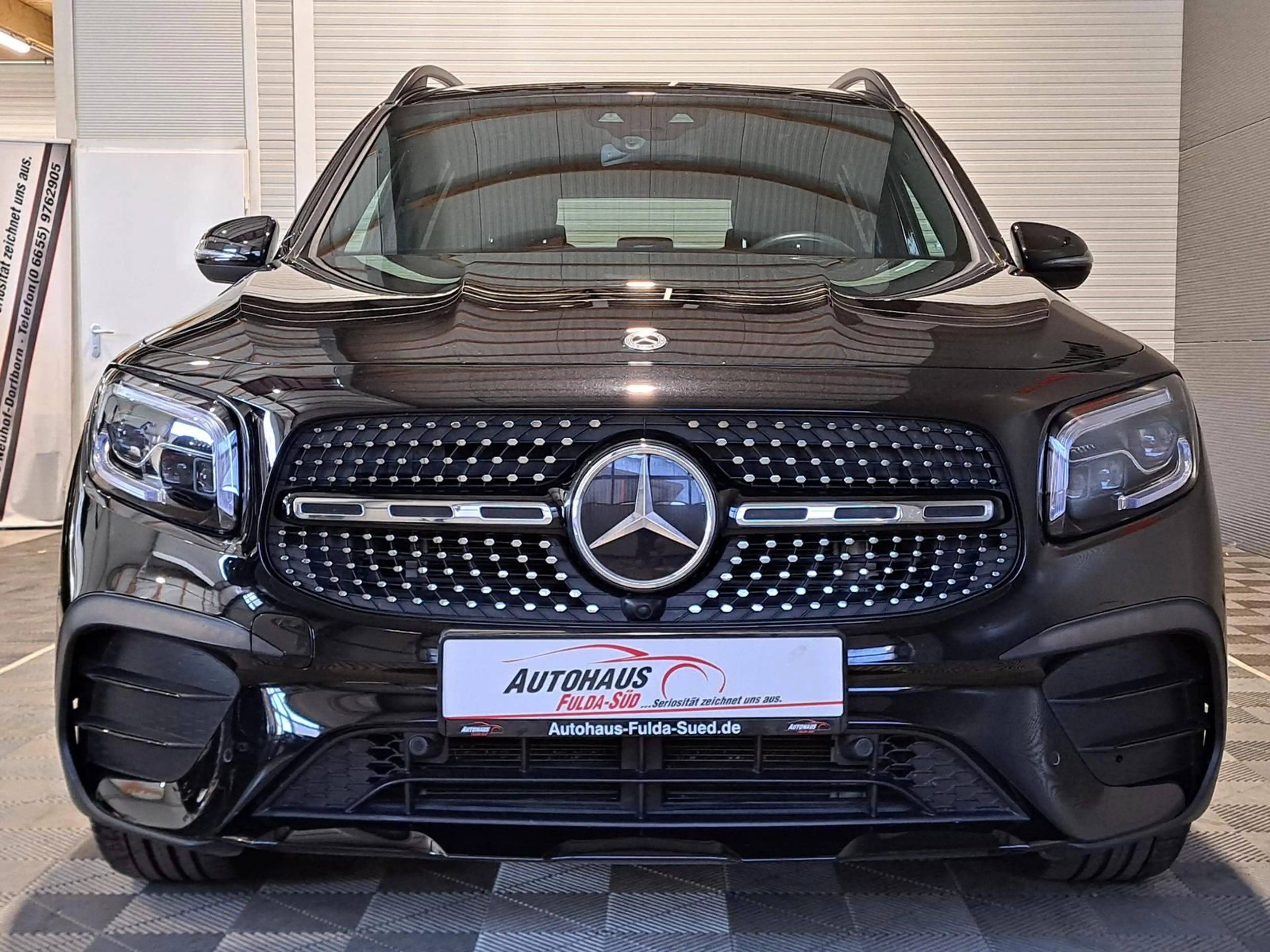 Mercedes-Benz GLB 250 AMG Line°Multibeam°RFK°AHK°Spur°TWA°DAB° — photo 9