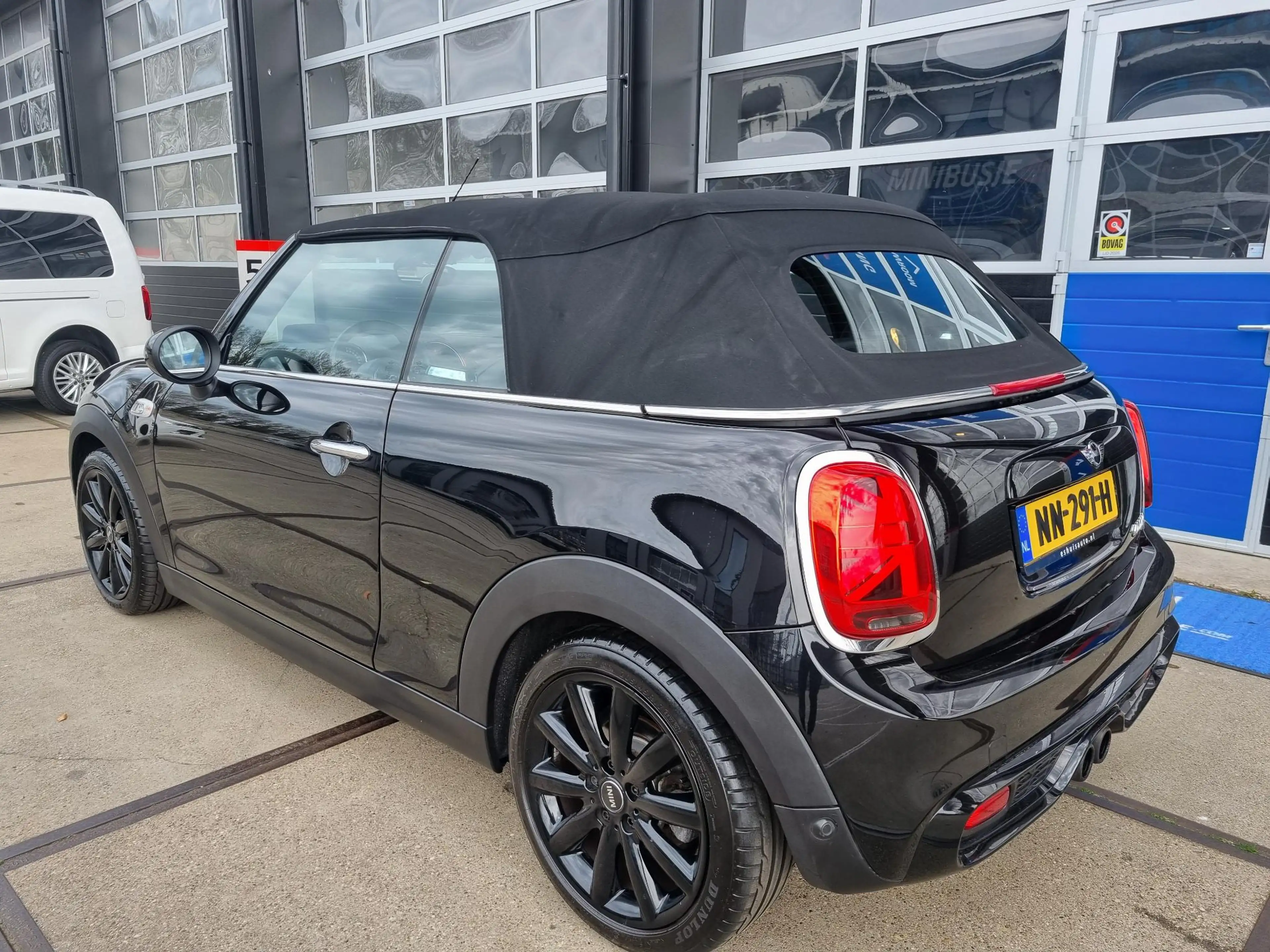 MINI Cooper S Cabrio 2.0 Chili LEER / NAVI / HEAD-UP / RIJKLAAR! — photo 15