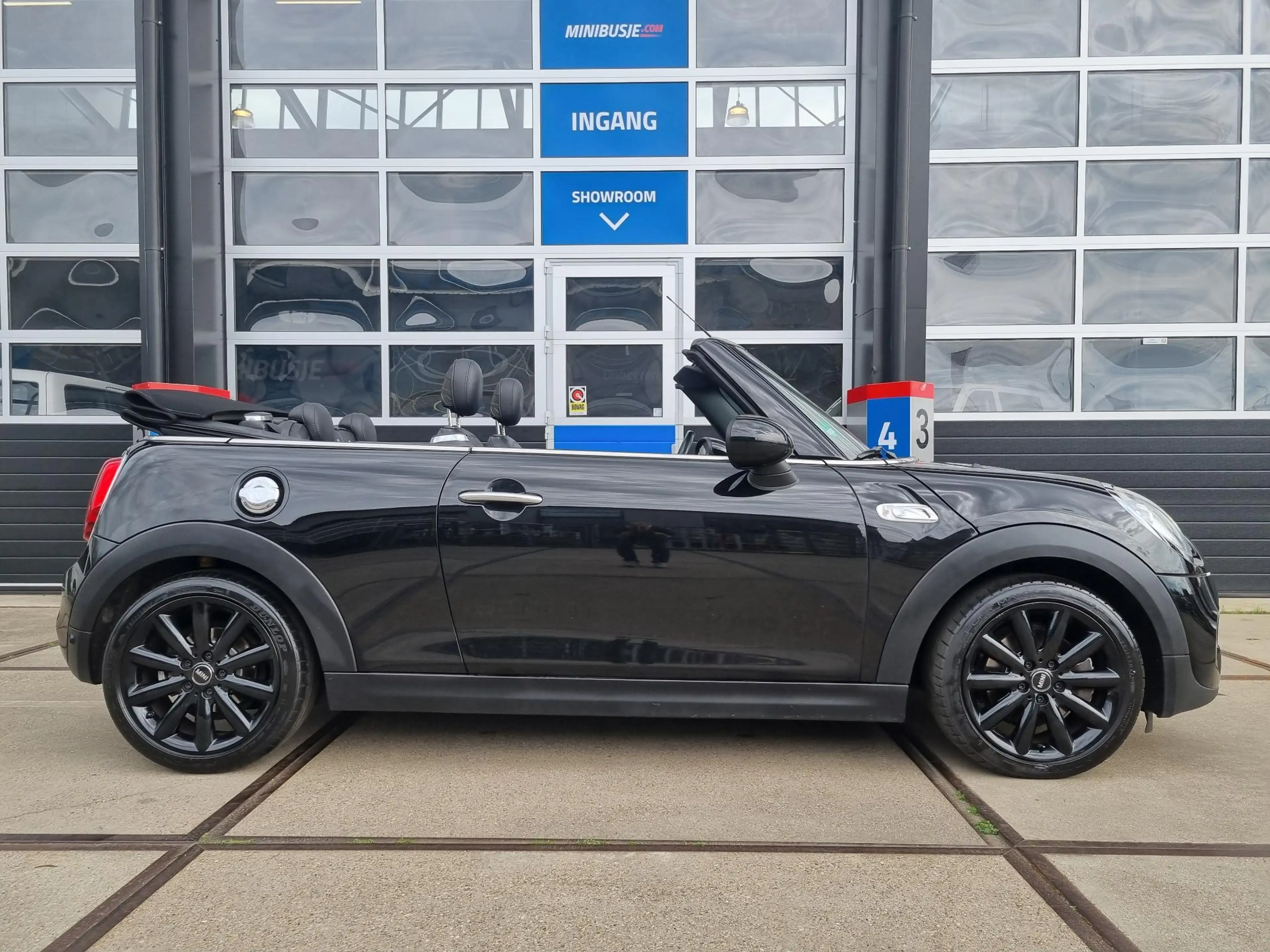 MINI Cooper S Cabrio 2.0 Chili LEER / NAVI / HEAD-UP / RIJKLAAR! — photo 2